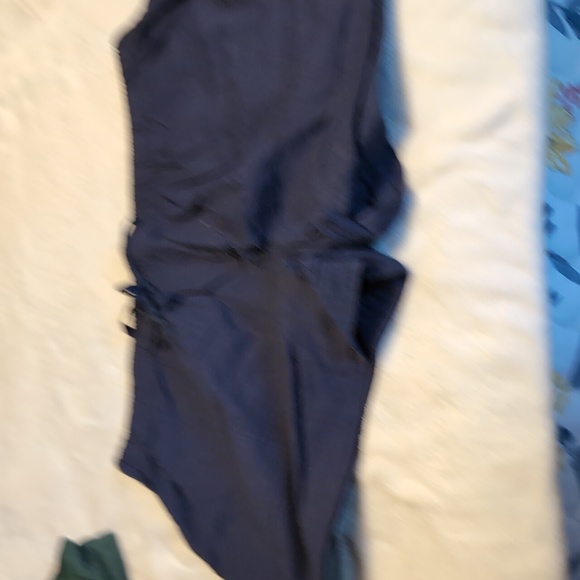 Shorts - Picture 2 of 3